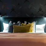 Beautiful Design Studio Apartment In Berlin