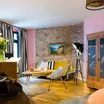 Beautiful Design Studio Apartment In Berlin